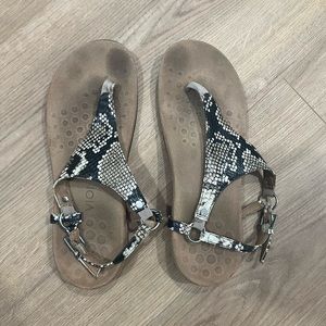 Vionic sandals